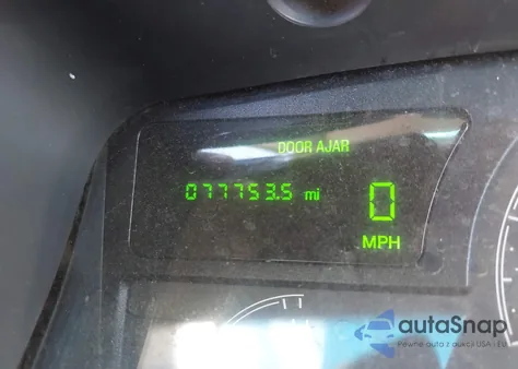 2004 Lincoln Town Car Signature from USA, damaged, VIN 1LNHM81W64Y678182